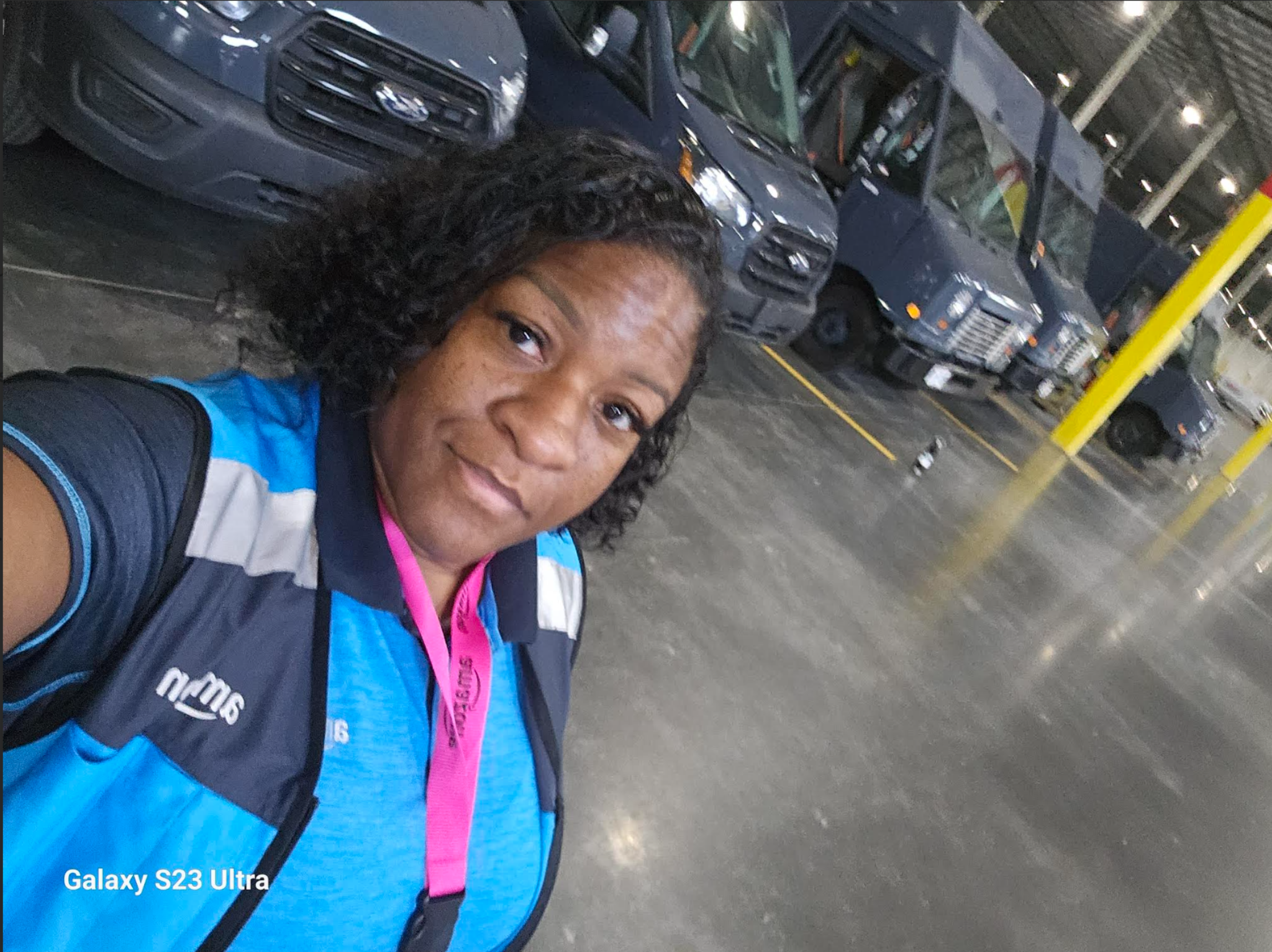 I&G team member in Amazon station